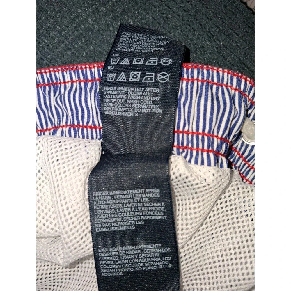 Tommy Hilfiger these tommy